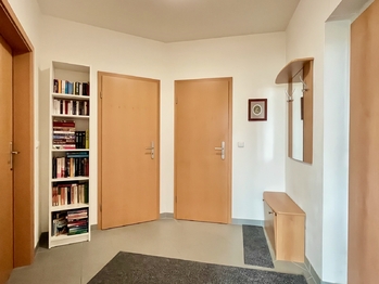 Pronájem bytu 2+kk v osobním vlastnictví 57 m², Praha 10 - Vršovice