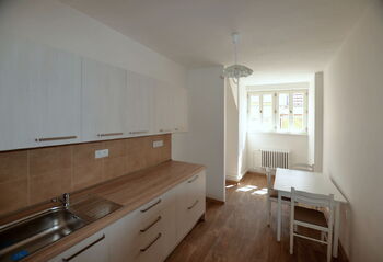 kuchyně s jídelnou - Pronájem bytu 2+1 v osobním vlastnictví 70 m², České Budějovice