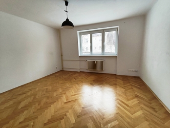Pronájem bytu 2+1 v družstevním vlastnictví 57 m², České Budějovice