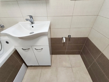 Pronájem bytu 2+1 v družstevním vlastnictví 57 m², České Budějovice