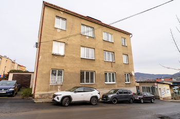 Prodej bytu 2+1 v osobním vlastnictví 75 m², Děčín