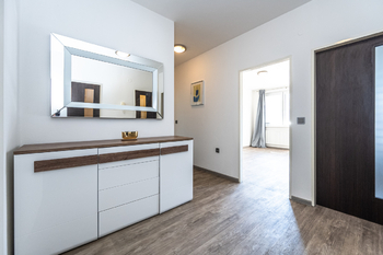 Prodej bytu 2+1 v družstevním vlastnictví 67 m², Praha 9 - Černý Most