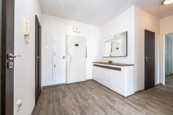 Prodej bytu 2+1 v družstevním vlastnictví 67 m², Praha 9 - Černý Most