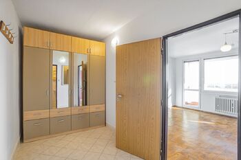 Pronájem bytu 1+kk v osobním vlastnictví 34 m², Praha 9 - Prosek