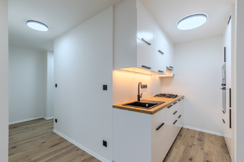 Prodej bytu 2+kk v osobním vlastnictví 43 m², Praha 4 - Chodov