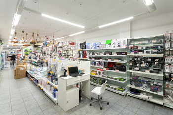 Pronájem obchodních prostor 501 m², Praha 10 - Strašnice