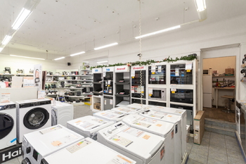 Pronájem obchodních prostor 501 m², Praha 10 - Strašnice