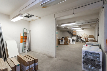 Pronájem obchodních prostor 501 m², Praha 10 - Strašnice