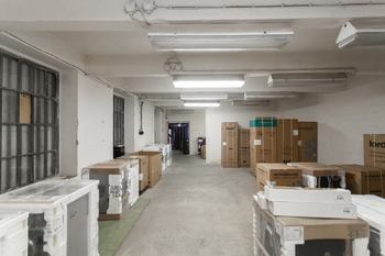 Pronájem obchodních prostor 501 m², Praha 10 - Strašnice