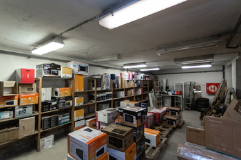 Pronájem obchodních prostor 501 m², Praha 10 - Strašnice