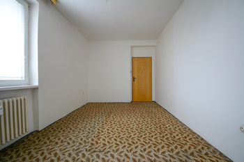 Ložnice - Prodej bytu 3+1 v osobním vlastnictví 74 m², Pardubice