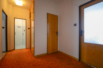 Chodba - Prodej bytu 3+1 v osobním vlastnictví 74 m², Pardubice