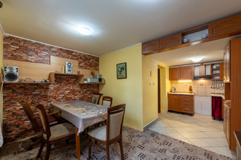 Prodej domu 217 m², Újezd