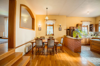 Prodej domu 252 m², Viničné Šumice