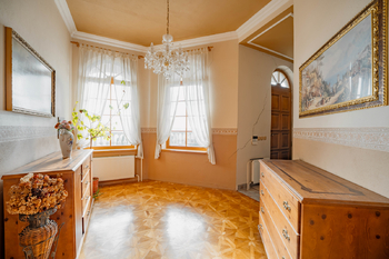 Prodej domu 252 m², Viničné Šumice