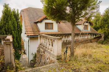 Prodej domu 252 m², Viničné Šumice