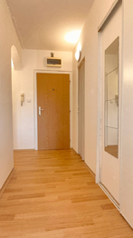 Vstup do bytu - Prodej bytu 4+1 v družstevním vlastnictví 109 m², Praha 9 - Černý Most