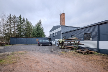 Prodej výrobních prostor 410 m², Neuměř