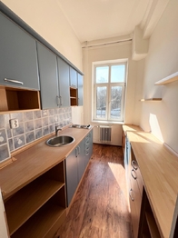 Prodej kancelářských prostor 450 m², Teplice