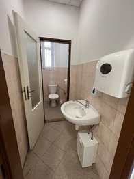 Prodej kancelářských prostor 450 m², Teplice