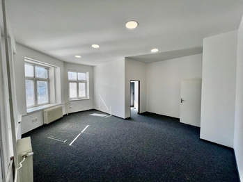 Prodej kancelářských prostor 450 m², Teplice