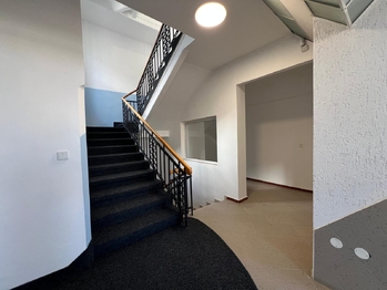 Prodej kancelářských prostor 450 m², Teplice