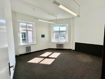 Prodej kancelářských prostor 450 m², Teplice