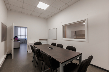 Pronájem výrobních prostor 1300 m², Chodová Planá