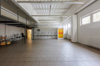 Pronájem výrobních prostor 1300 m², Chodová Planá