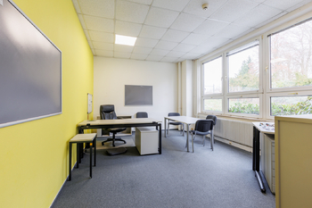 Pronájem výrobních prostor 1300 m², Chodová Planá