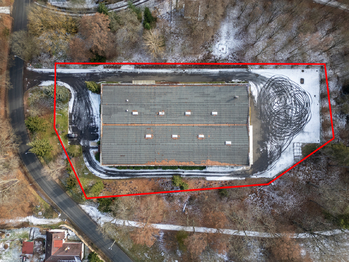 Pronájem výrobních prostor 1300 m², Chodová Planá