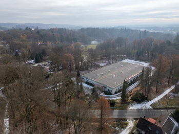 Pronájem výrobních prostor 1300 m², Chodová Planá