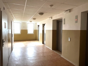 Prodej bytu 1+kk v družstevním vlastnictví 27 m², Praha 4 - Háje