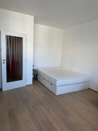 Pronájem bytu 1+kk v osobním vlastnictví 42 m², Praha 9 - Vysočany