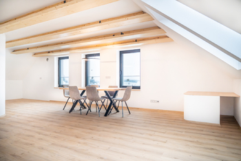 Prodej bytu 4+1 v osobním vlastnictví 145 m², Černilov