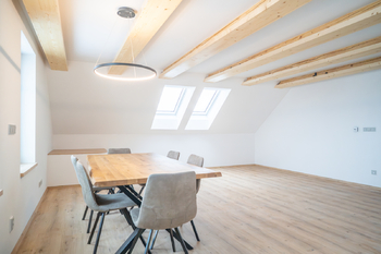 Prodej bytu 4+1 v osobním vlastnictví 145 m², Černilov