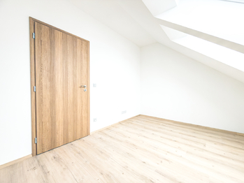 Prodej bytu 4+1 v osobním vlastnictví 145 m², Černilov