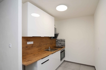 Pronájem bytu 2+kk v osobním vlastnictví 46 m², Praha 10 - Vršovice