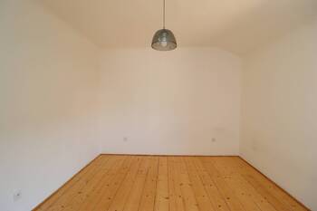 1. pokoj - Pronájem domu 90 m², Praha 4 - Záběhlice