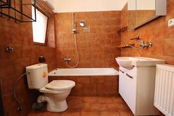 koupelna - Pronájem domu 90 m², Praha 4 - Záběhlice