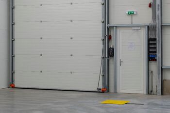 Pronájem skladovacích prostor 180 m², Červený Újezd