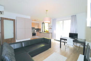 obývací pokoj - Pronájem bytu 2+kk v osobním vlastnictví 70 m², Říčany