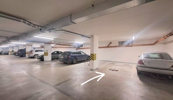 Pronájem garážového stání 16 m², Praha 8 - Libeň