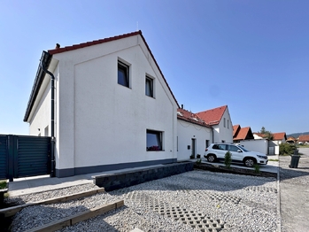 Prodej domu 204 m², Křemže