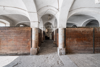 Prodej zemědělského objektu 300 m², Hluboké Dvory