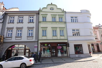 Pronájem obchodních prostor 100 m², Valašské Meziříčí