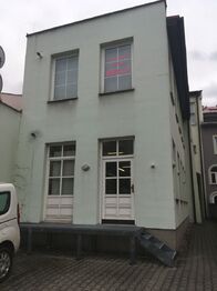 Pronájem obchodních prostor 100 m², Valašské Meziříčí