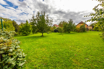 Prodej pozemku 1276 m², Říčany
