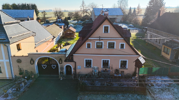 Prodej domu 260 m², Zadní Chodov