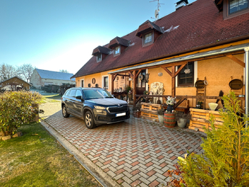 Prodej domu 260 m², Zadní Chodov